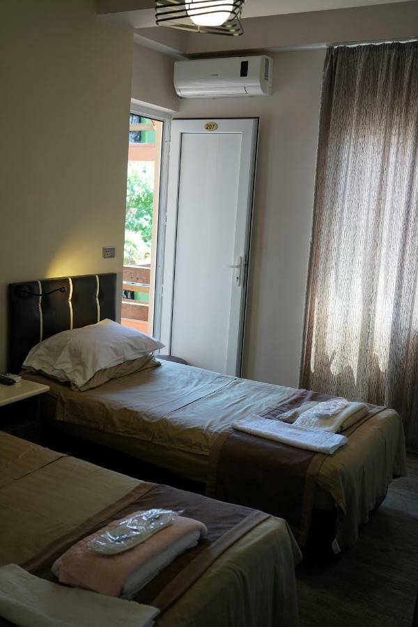 Ponto Hotel Kobuleti Eksteriør billede